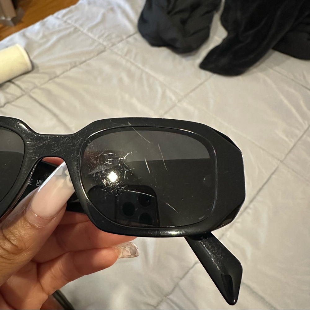 Prada Black Sunglasses - Picture 6 of 7